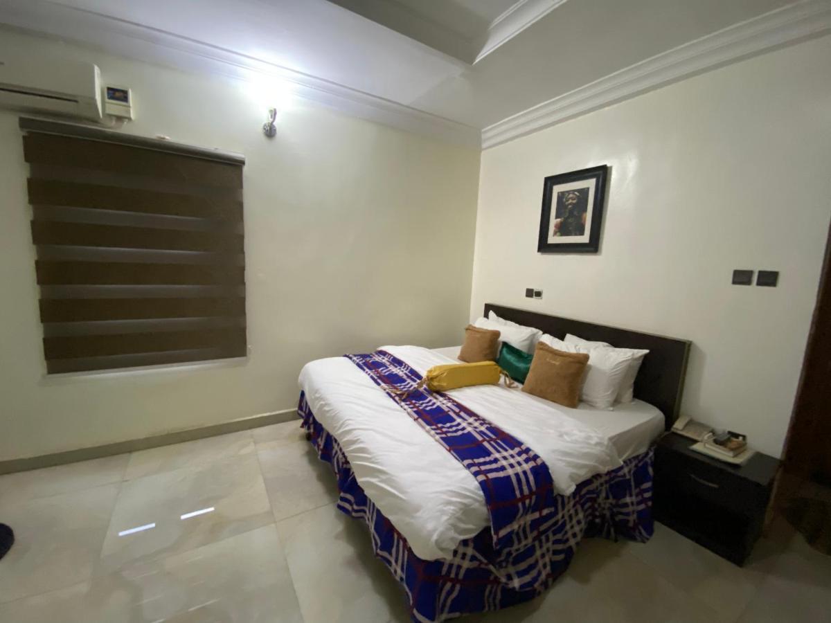 Nue-Crest Hotels & Suites Enugu Exteriör bild