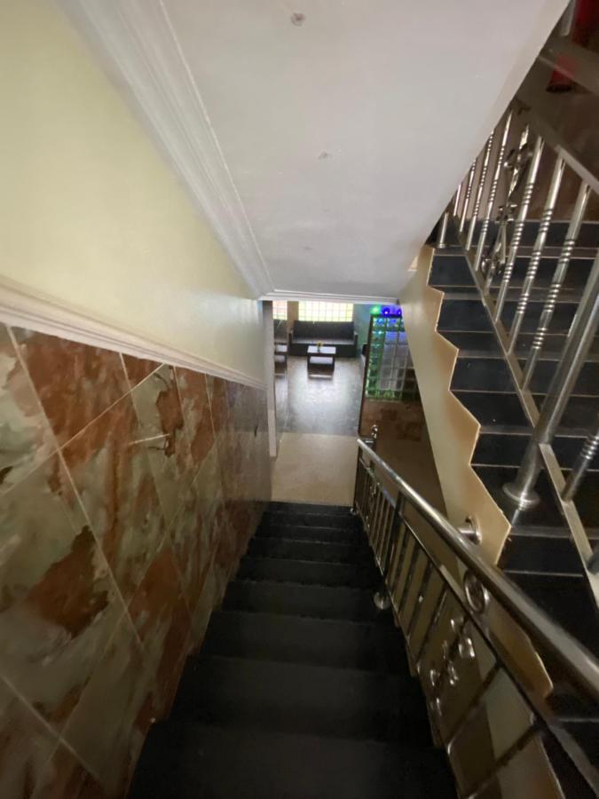 Nue-Crest Hotels & Suites Enugu Exteriör bild