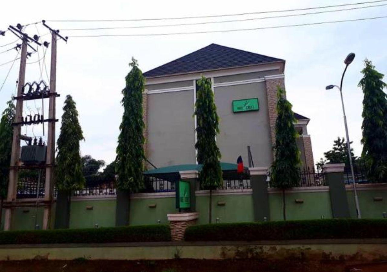 Nue-Crest Hotels & Suites Enugu Exteriör bild